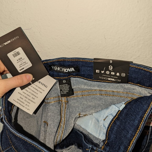 NWT Fashion Nova First Pick High Rise Jeans - Picture 7 of 7